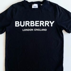 *GREAT CONDITION* Burberry Logo Tshirt